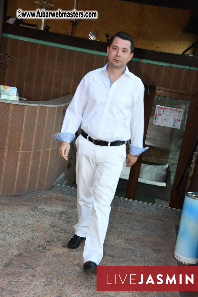 XLoveCam Dinner @ Crazy Beach