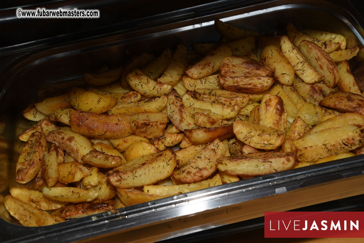 XLoveCam Dinner @ Crazy Beach