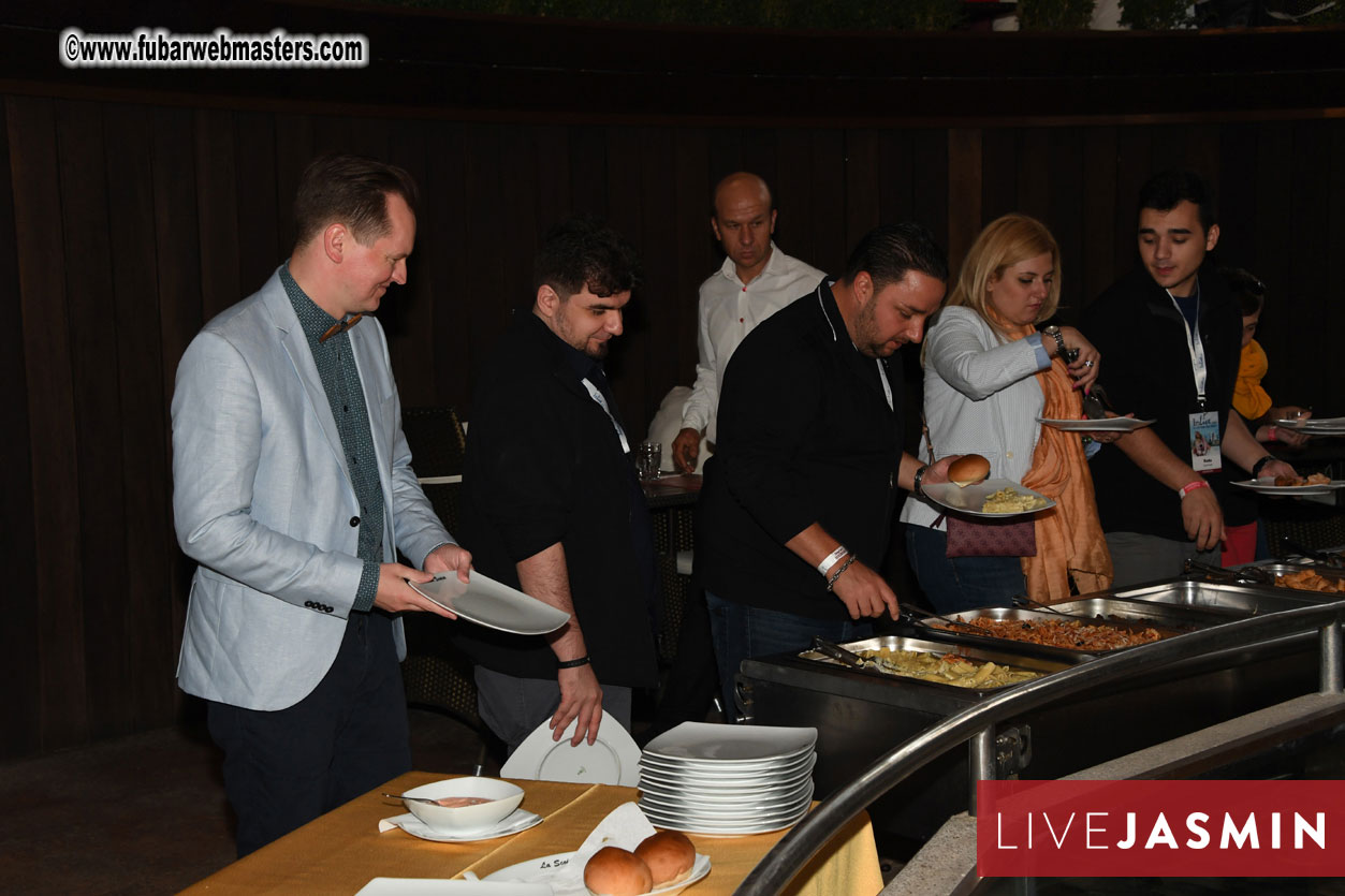 XLoveCam Dinner @ Crazy Beach