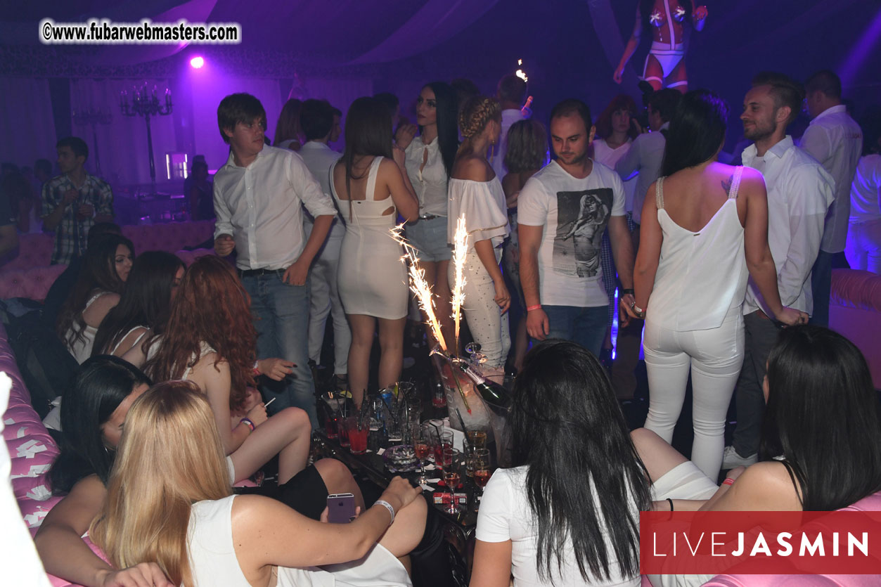 FreeWebCams White Party @ Bellagio Club