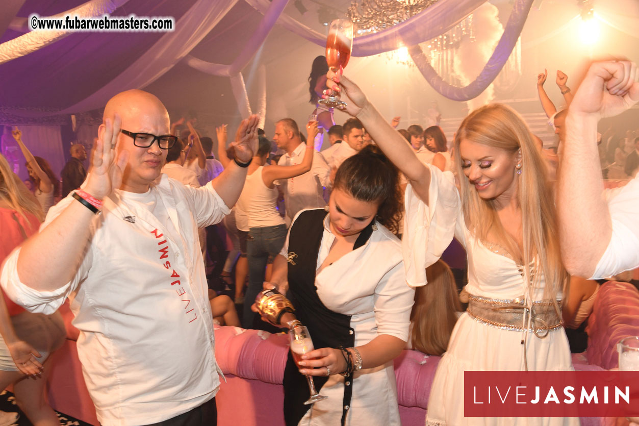 FreeWebCams White Party @ Bellagio Club