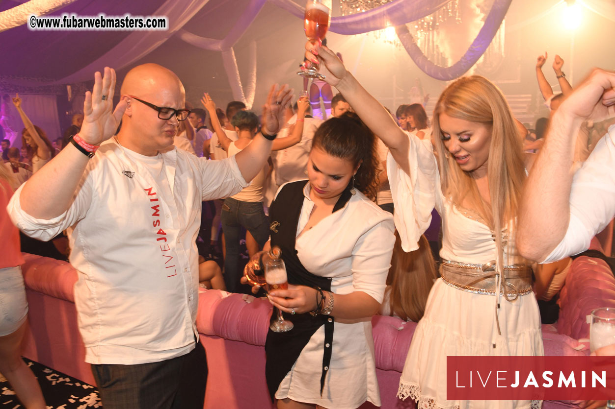 FreeWebCams White Party @ Bellagio Club