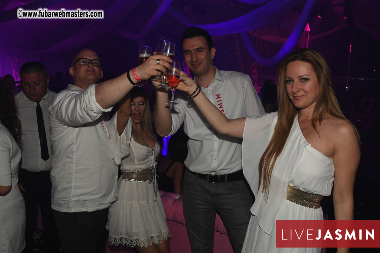FreeWebCams White Party @ Bellagio Club