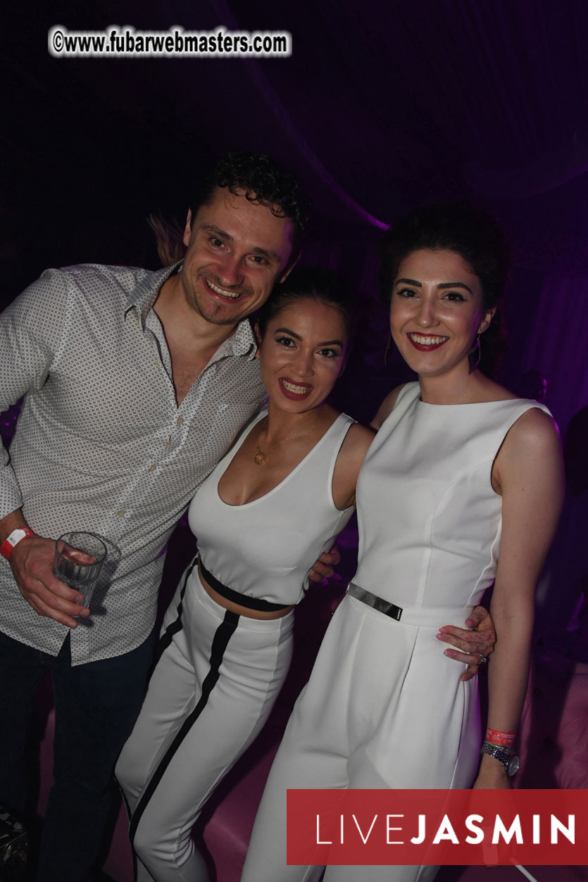 FreeWebCams White Party @ Bellagio Club