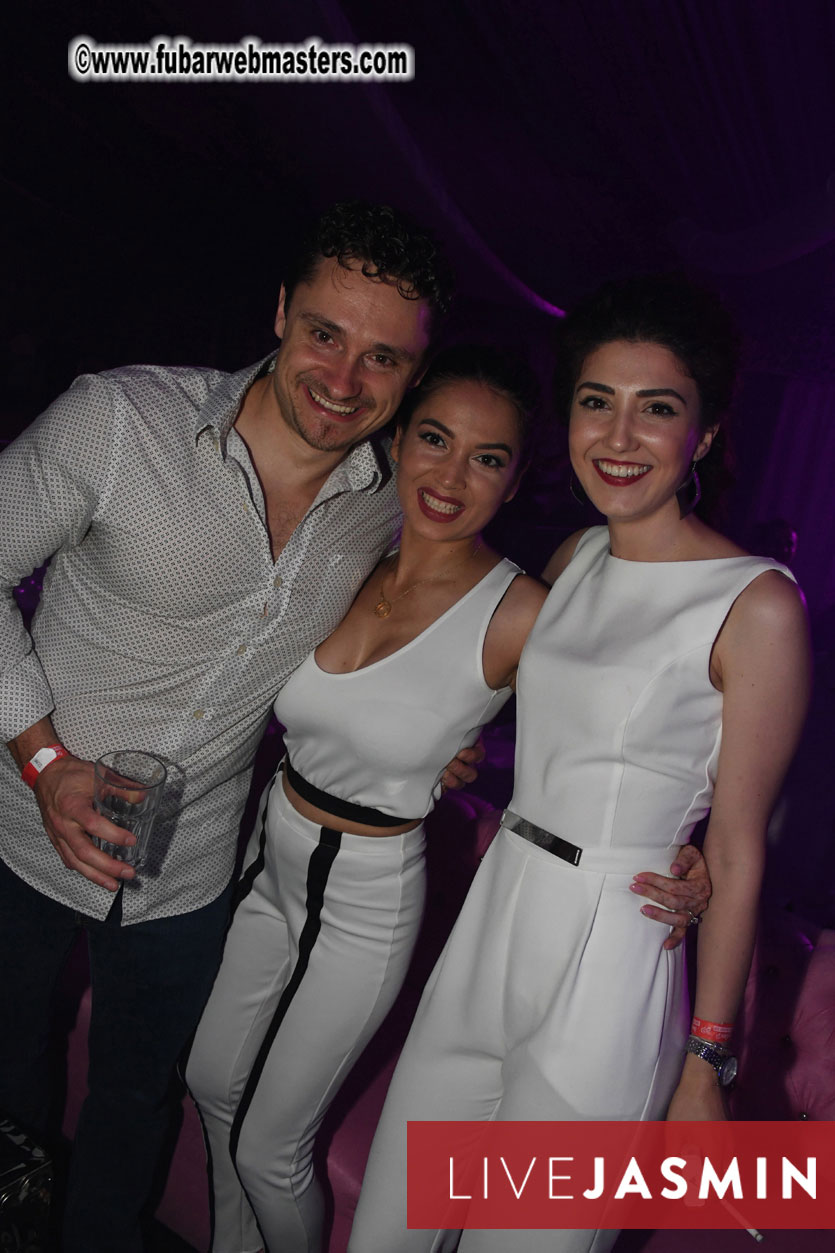 FreeWebCams White Party @ Bellagio Club
