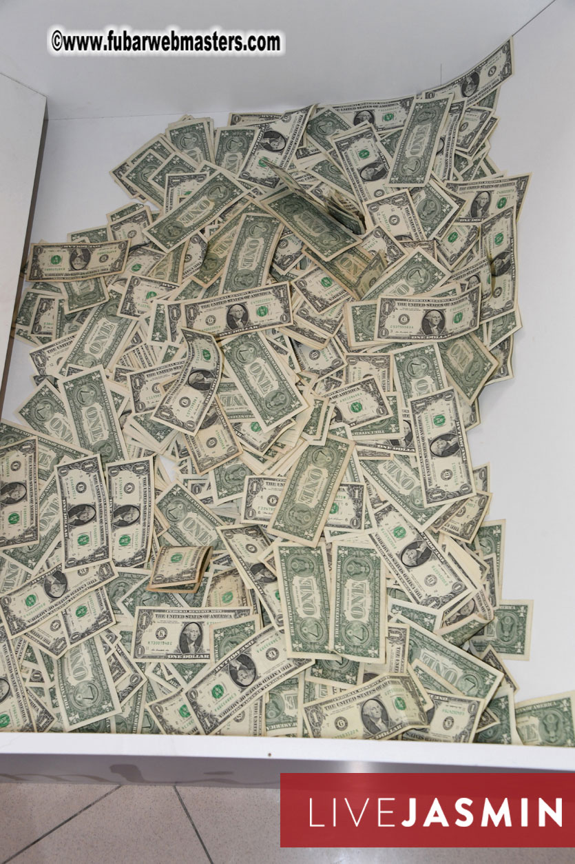 ImLive Cash Cube Machine