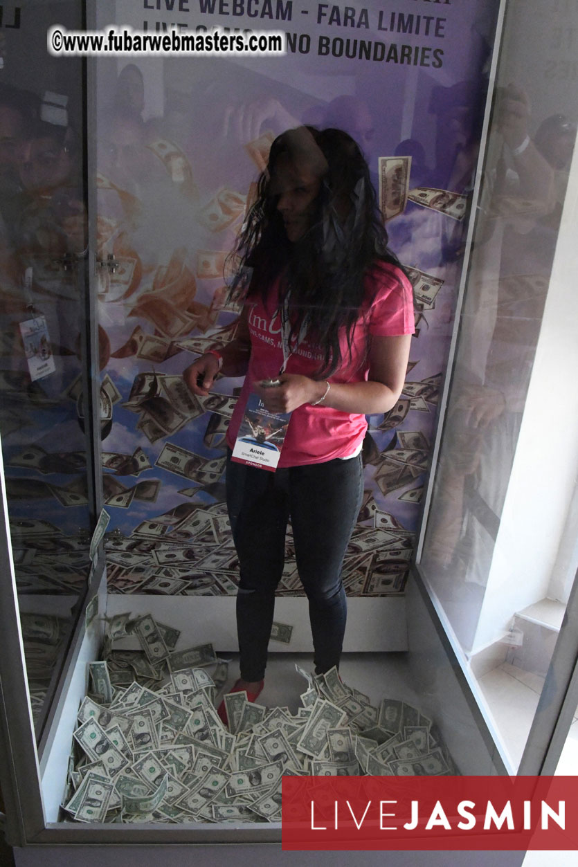 ImLive Cash Cube Machine