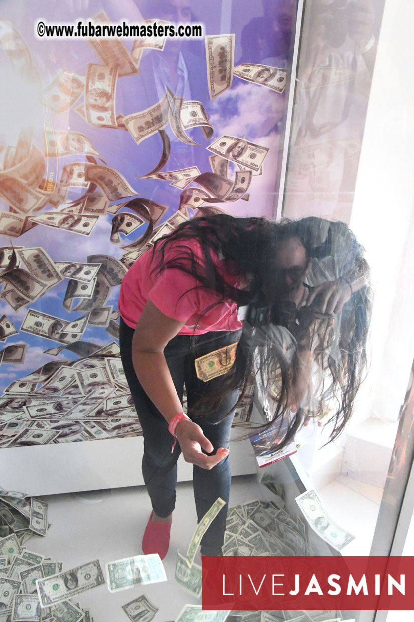 ImLive Cash Cube Machine