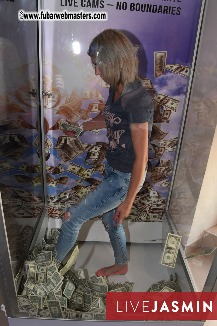 ImLive Cash Cube Machine