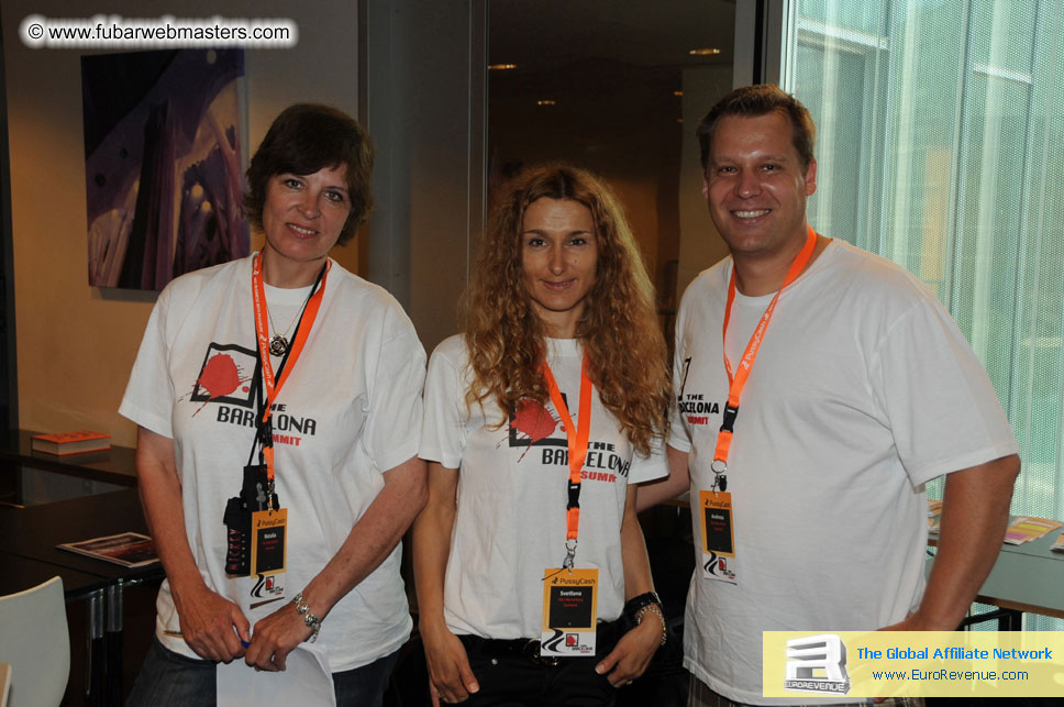 ME Hotel, registration and the show