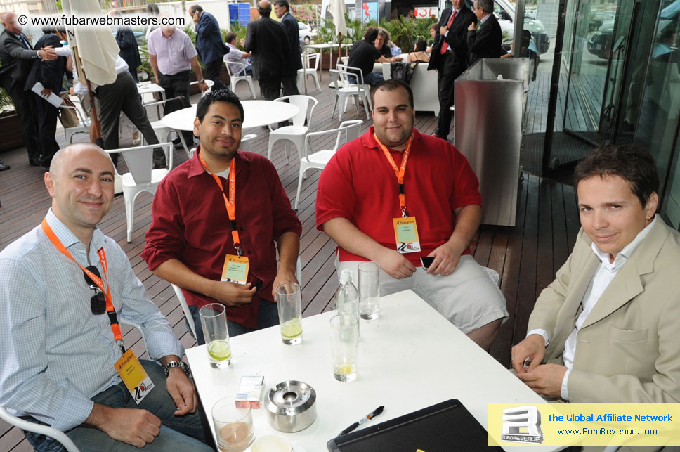 ME Hotel, registration and the show