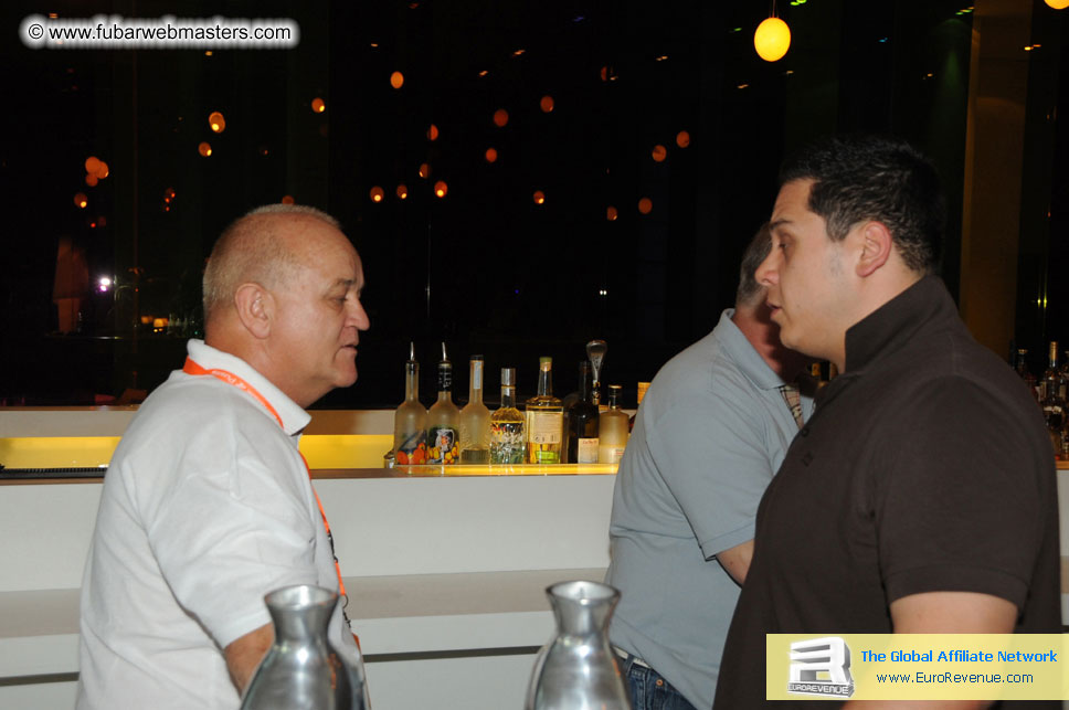 ME Hotel, registration and the show