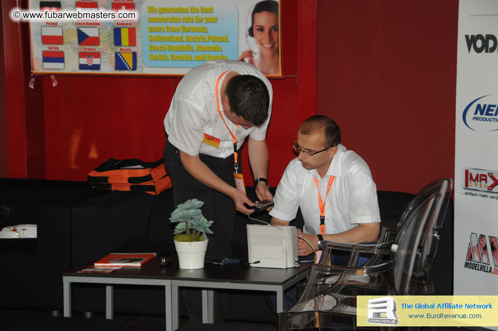 ME Hotel, registration and the show