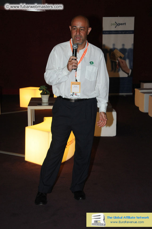 ME Hotel, registration and the show