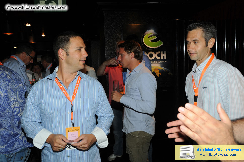 Welcome cocktails Poolside