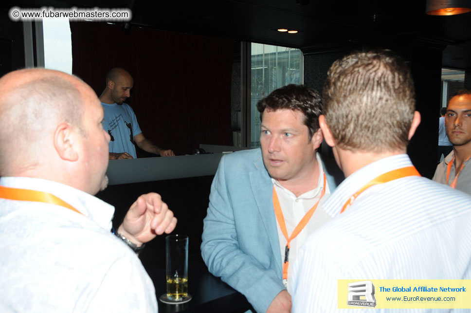 Welcome cocktails Poolside