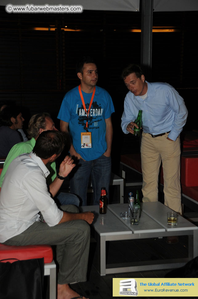 Welcome cocktails Poolside