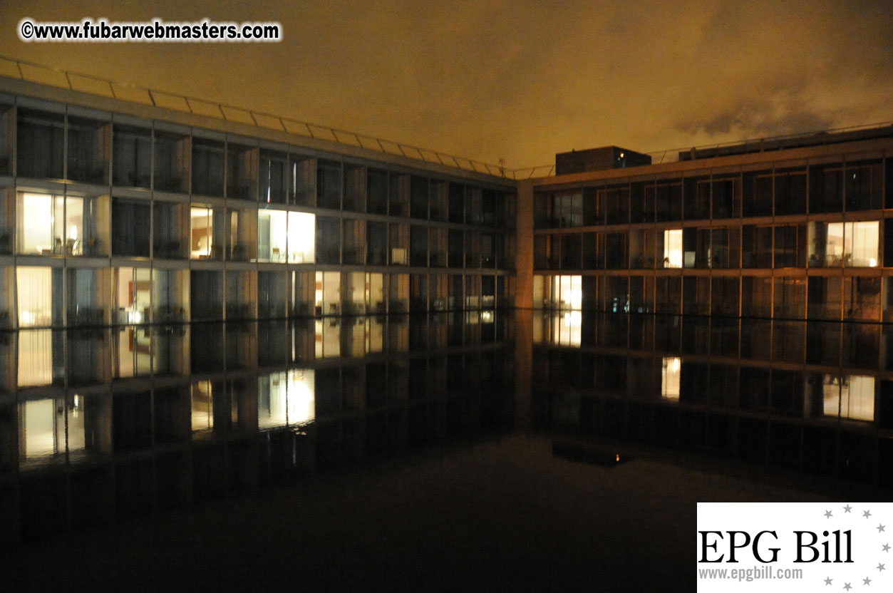 Early Arrivals & Beach Scenes