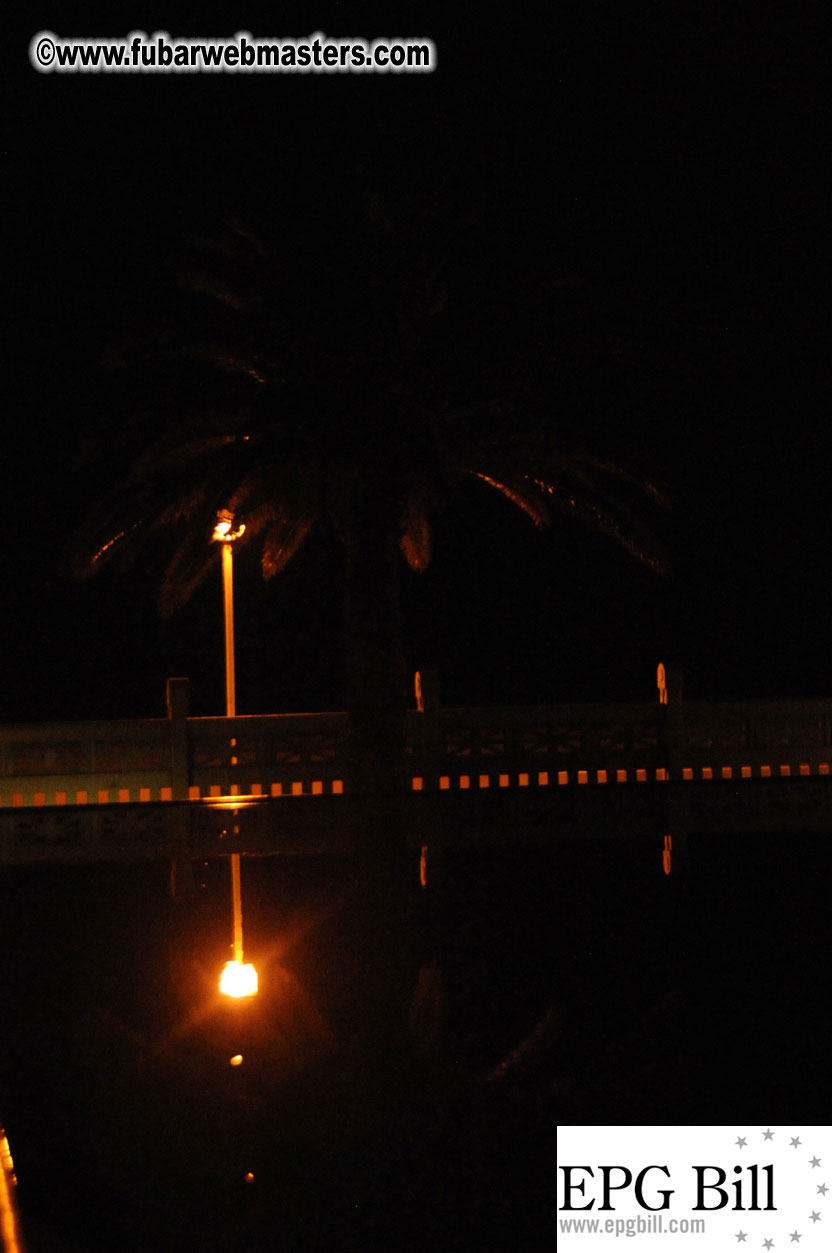 Early Arrivals & Beach Scenes