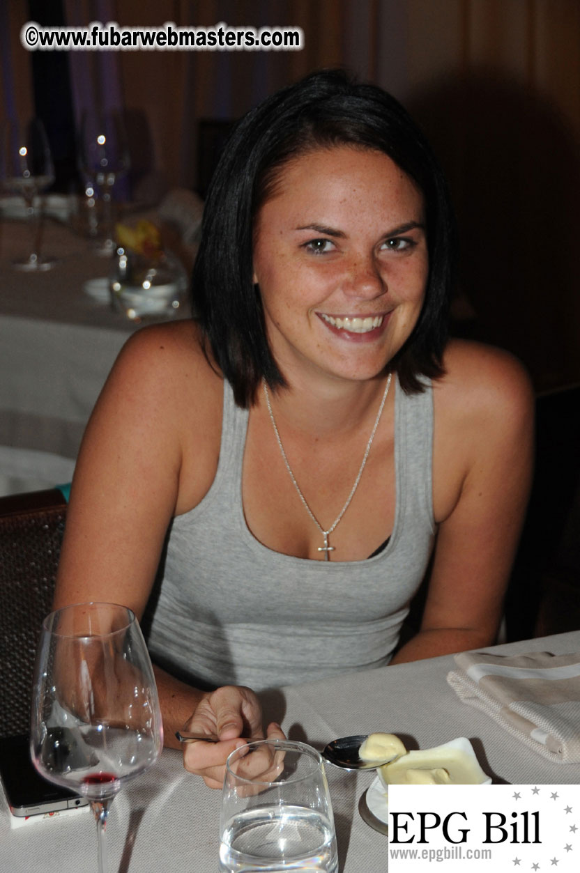 Early Arrivals & Beach Scenes