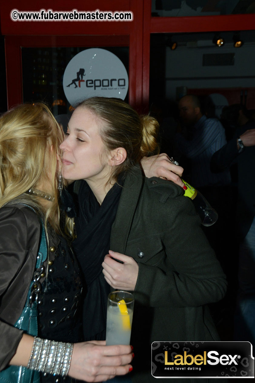 Reporo Happy Hour and Party