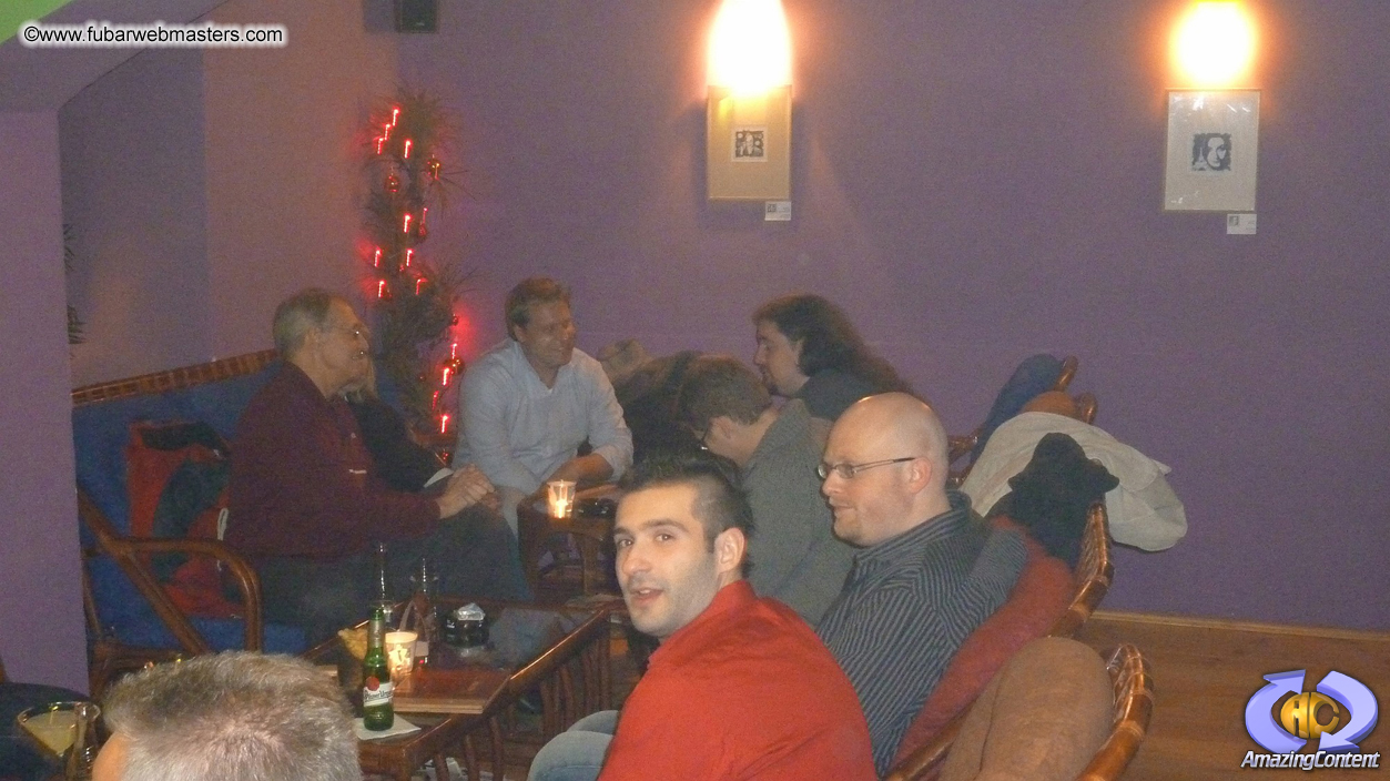 Cocktail Hour at Aloha Cocktail Bar