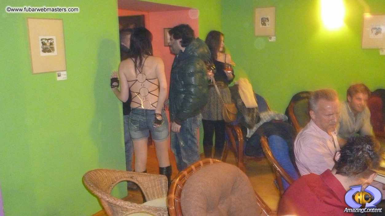 Cocktail Hour at Aloha Cocktail Bar