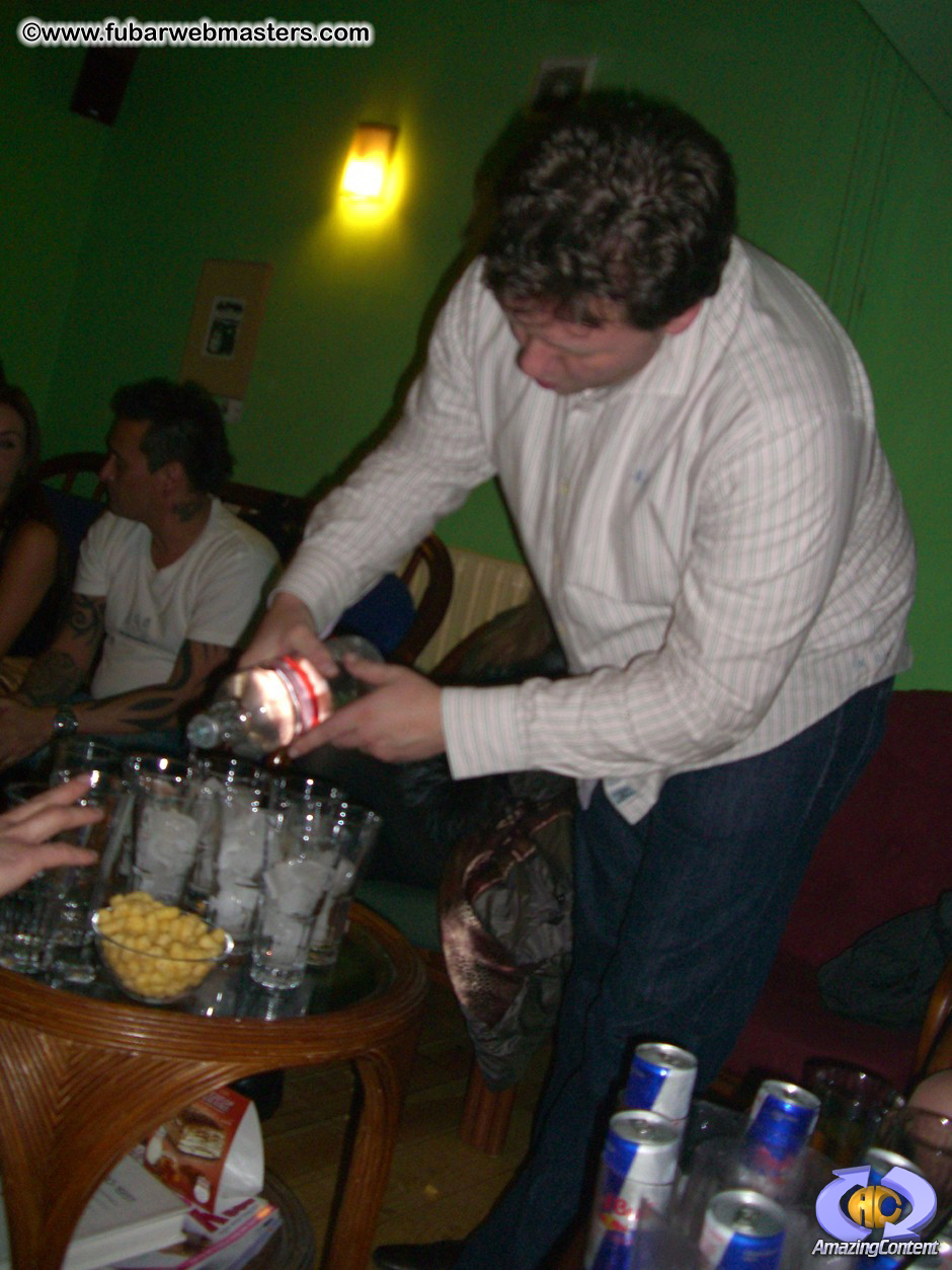 Cocktail Hour at Aloha Cocktail Bar