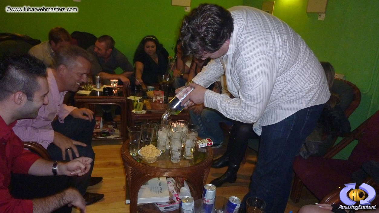 Cocktail Hour at Aloha Cocktail Bar