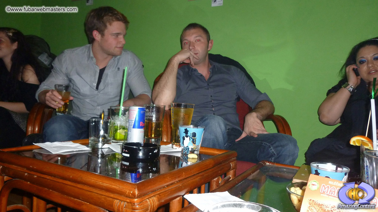 Cocktail Hour at Aloha Cocktail Bar