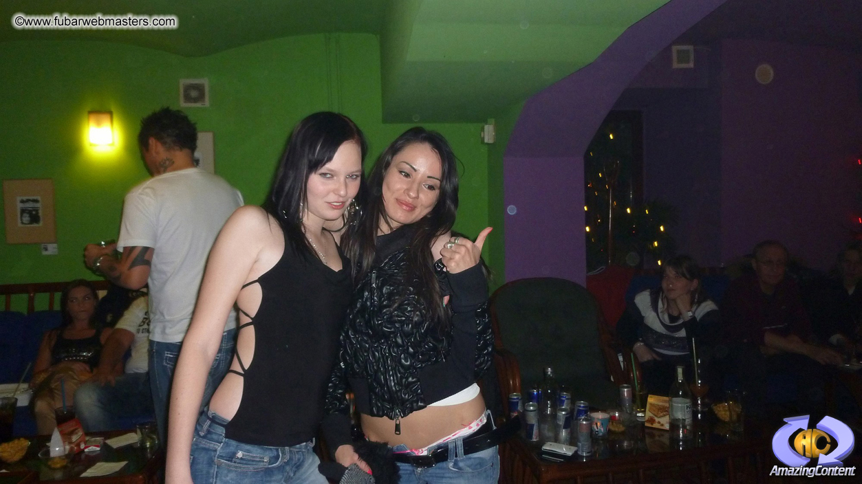 Cocktail Hour at Aloha Cocktail Bar