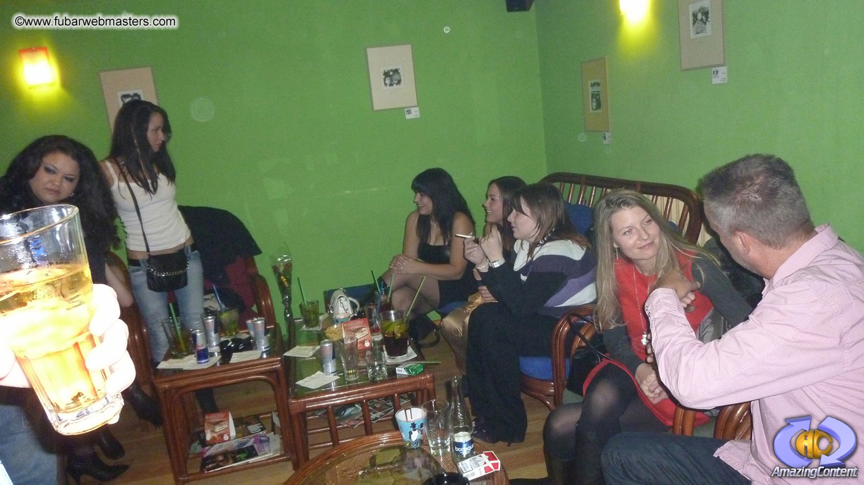 Cocktail Hour at Aloha Cocktail Bar