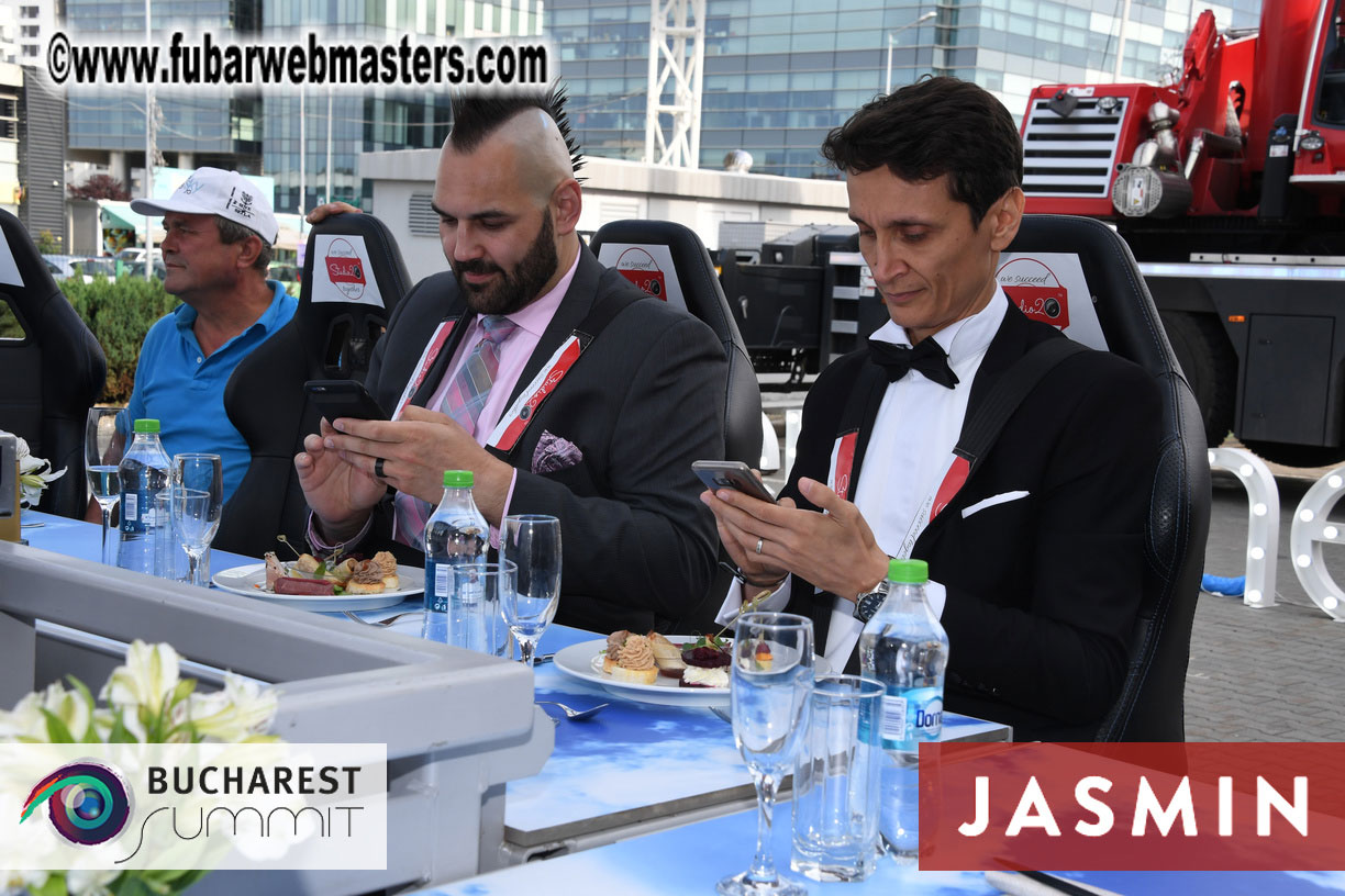 Dinner in the Sky