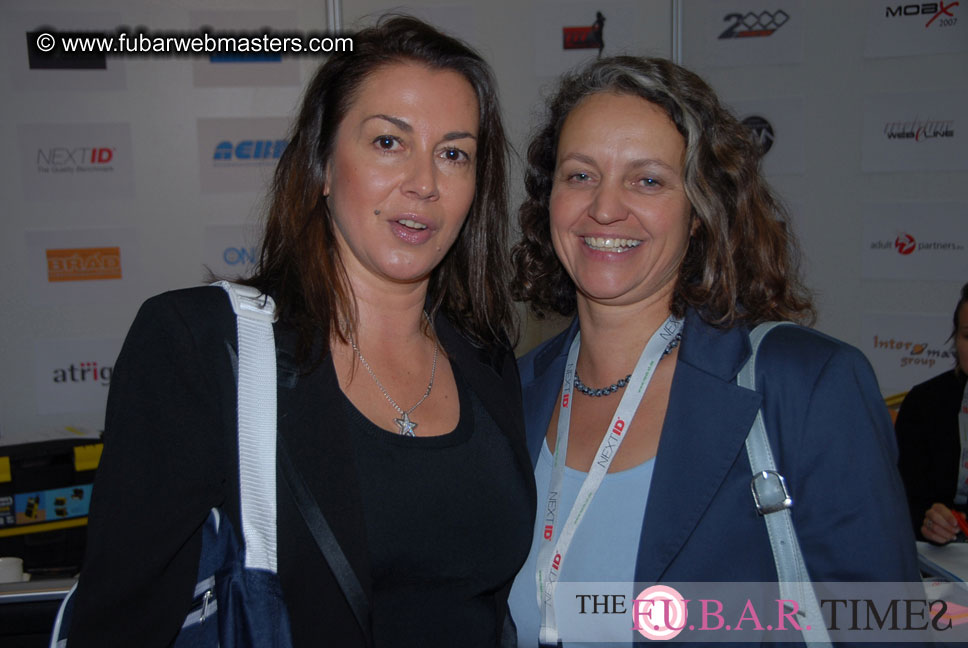 Seminars, Show Floor and Speed Networking