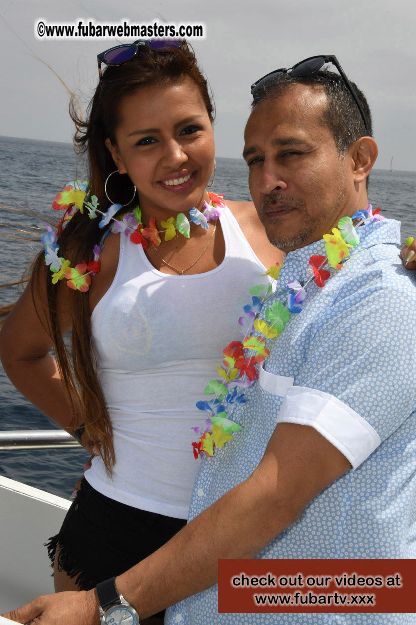 Boat Trip with Cool Drinks & Hot Girls