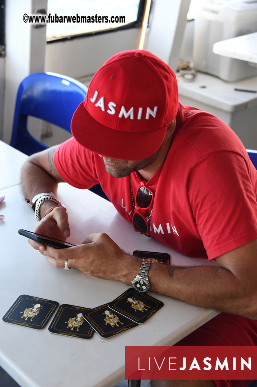 Boat Trip with Cool Drinks & Hot Girls