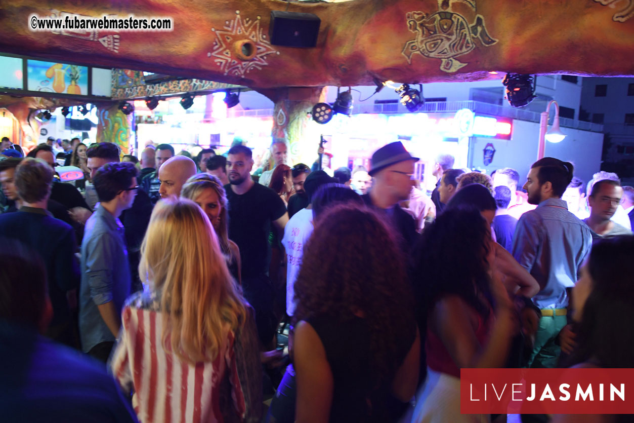 EWT VIP Party at Alex?Çÿs Lounge