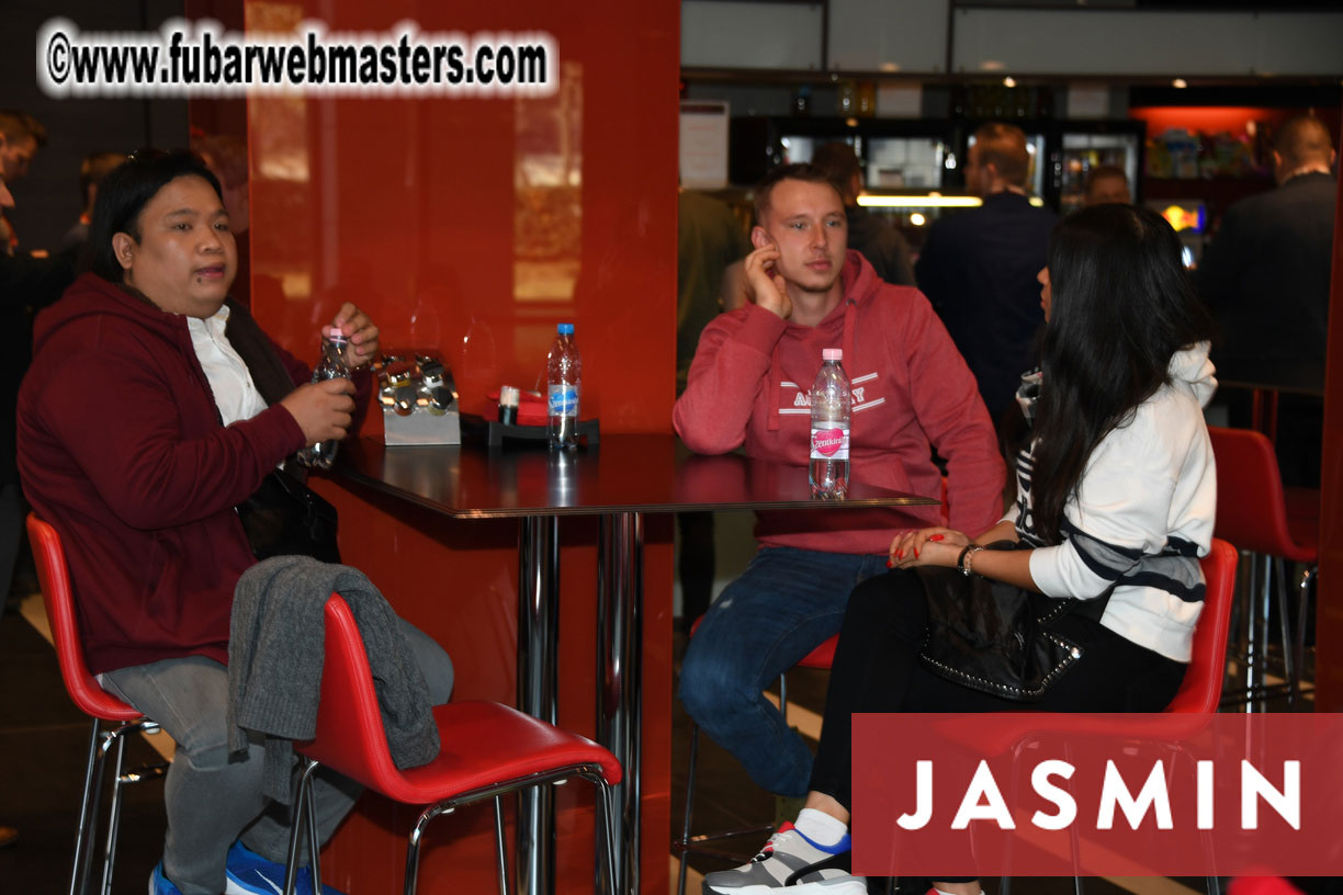 Jasmin Office Tour