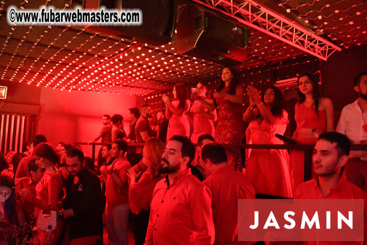 Spectacular closing party