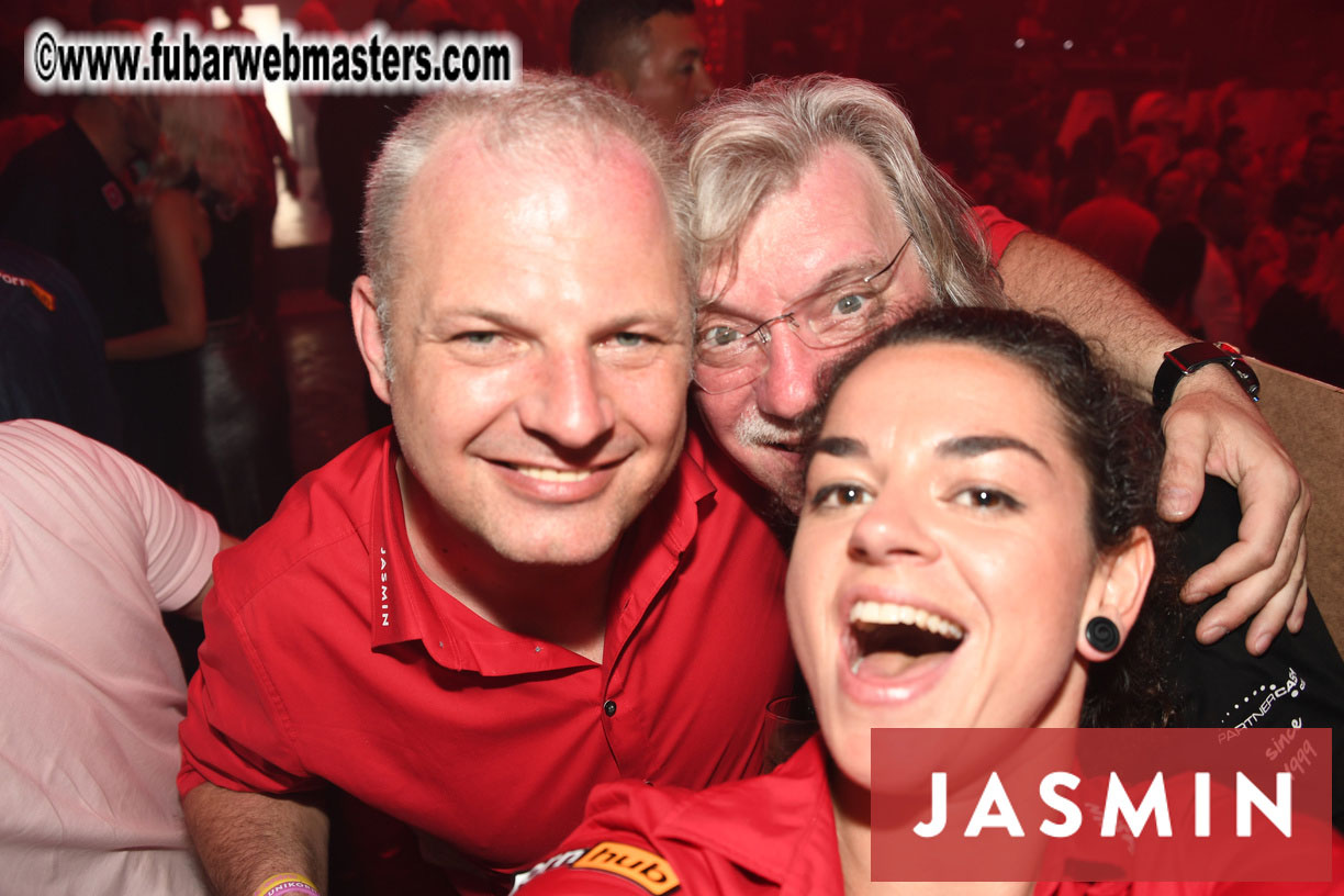 Spectacular closing party