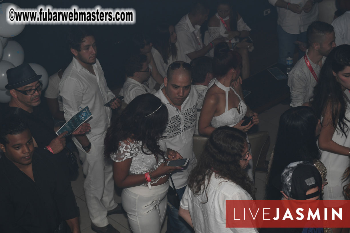 FreeWebCams White Party