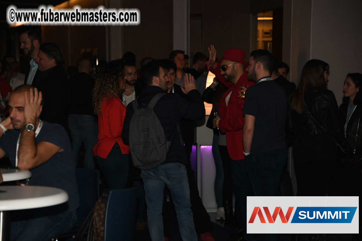 Stripcash Happy Hours