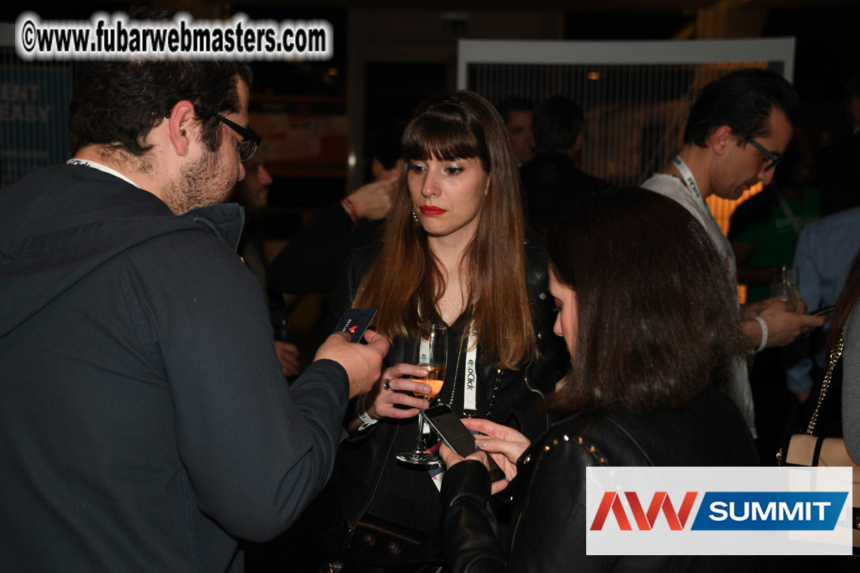 Stripcash Happy Hours