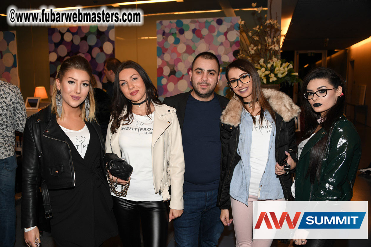 Stripcash Happy Hours