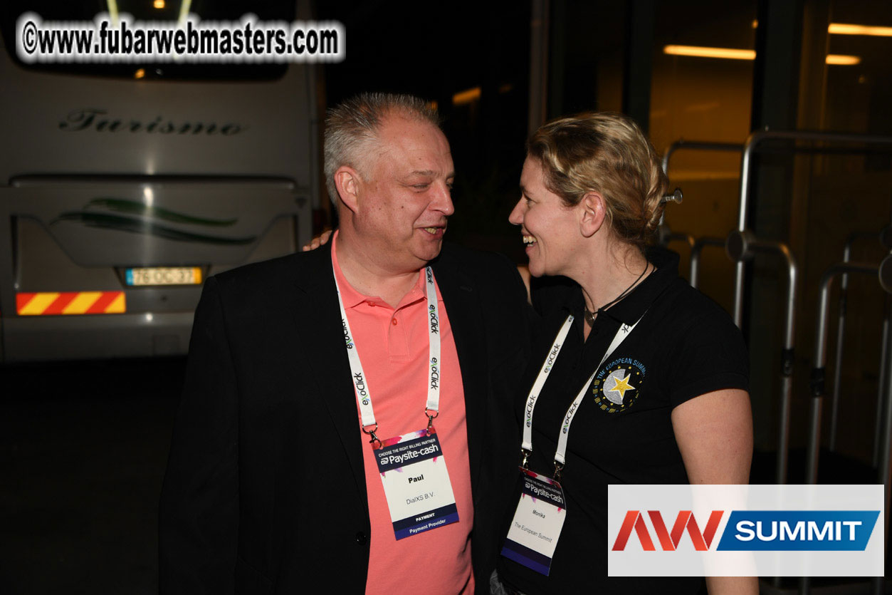 Stripcash Happy Hours