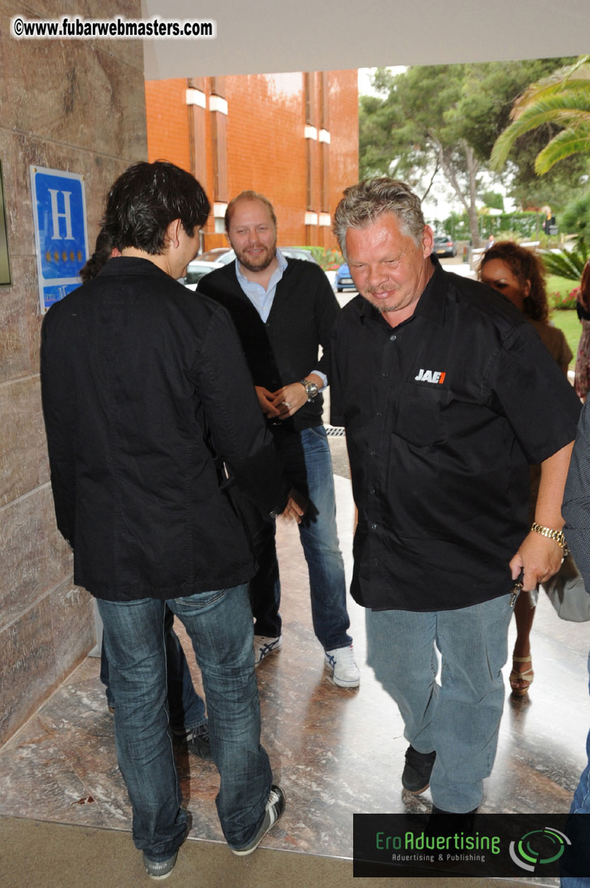 Arrivals, Registration and the Show