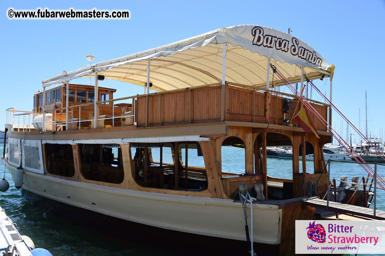 Boattrip with cool drinks & hot girls