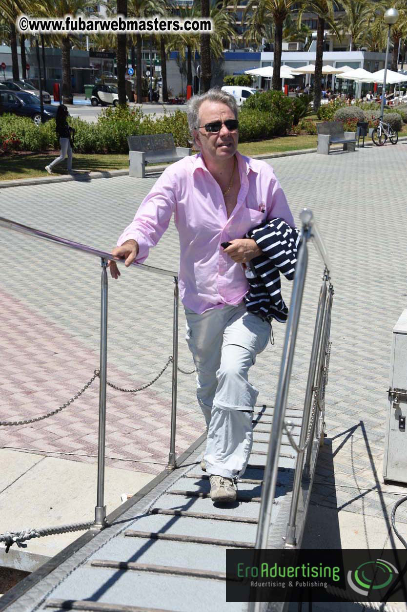 Boattrip with cool drinks & hot girls