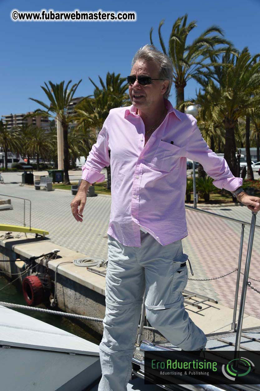 Boattrip with cool drinks & hot girls