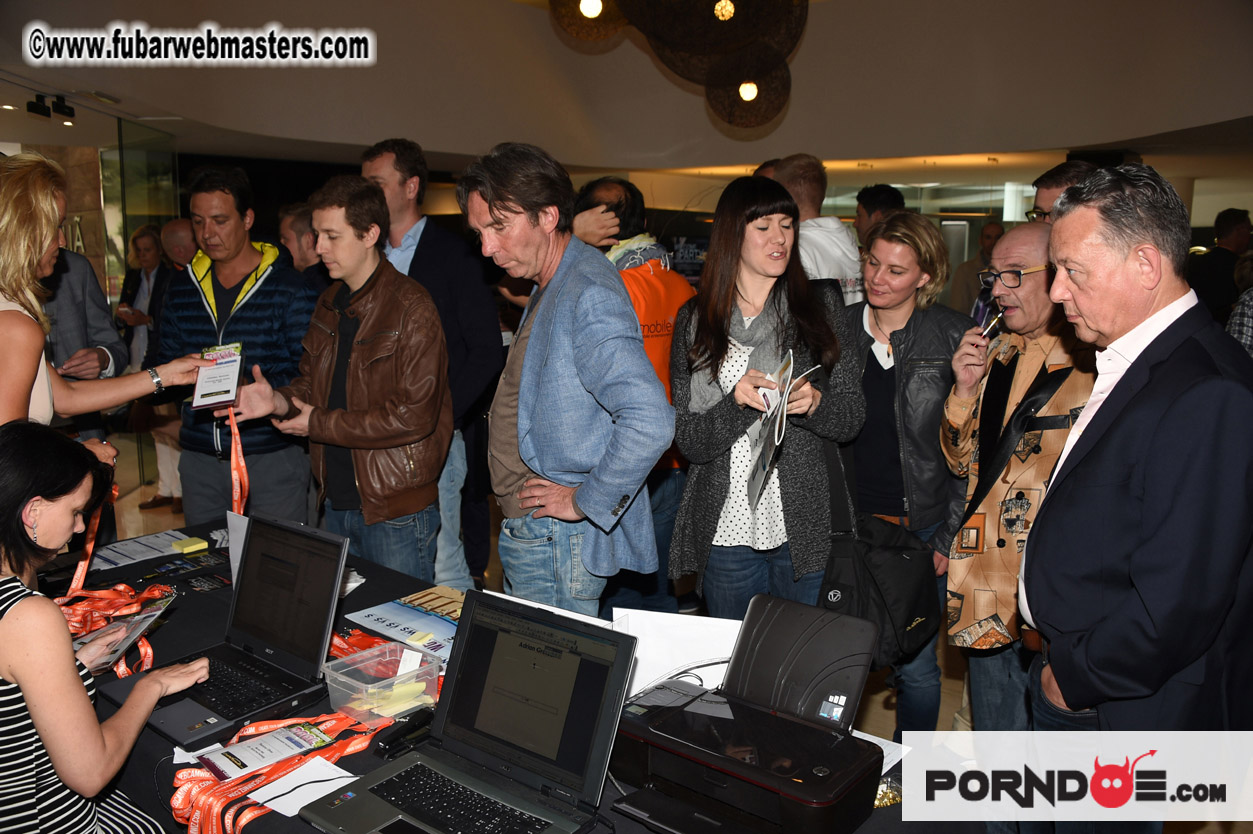 Registration & Arrivals